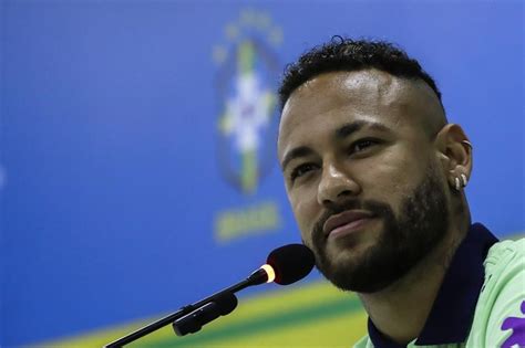 Neymar says not 100% fit for Brazil, compares Saudi league to French